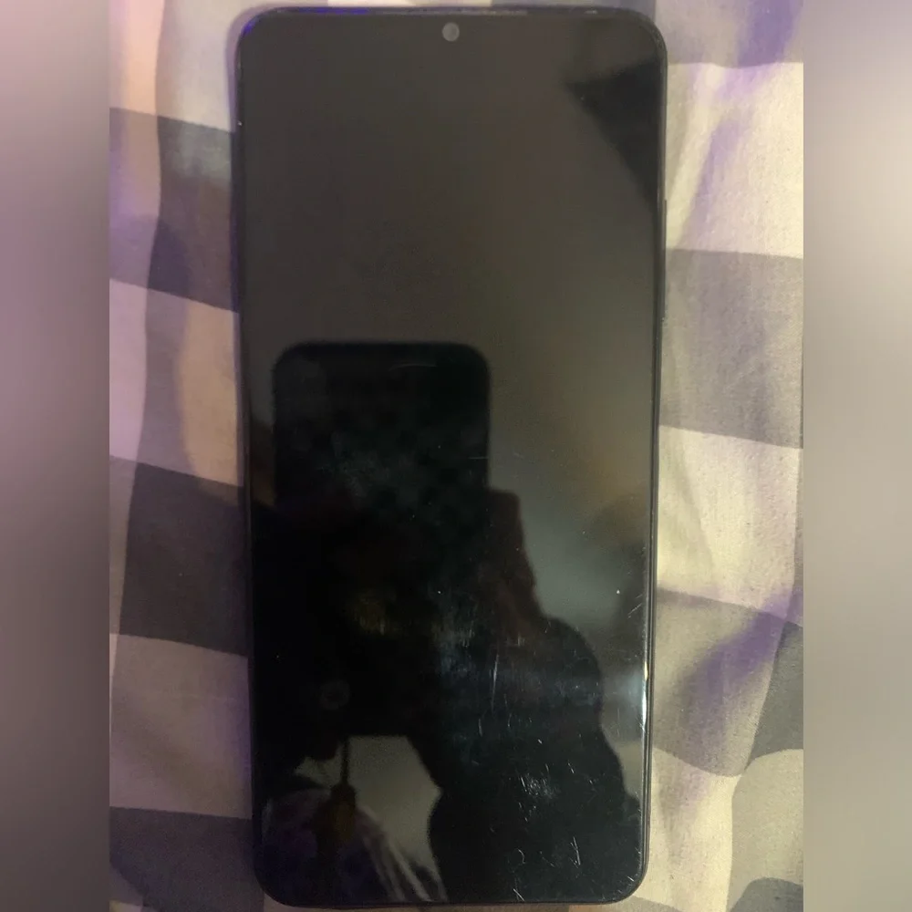 Samsung Galaxy A13 (BROKEN)